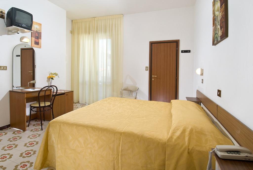 Handy Sea Cattolica Chambre photo