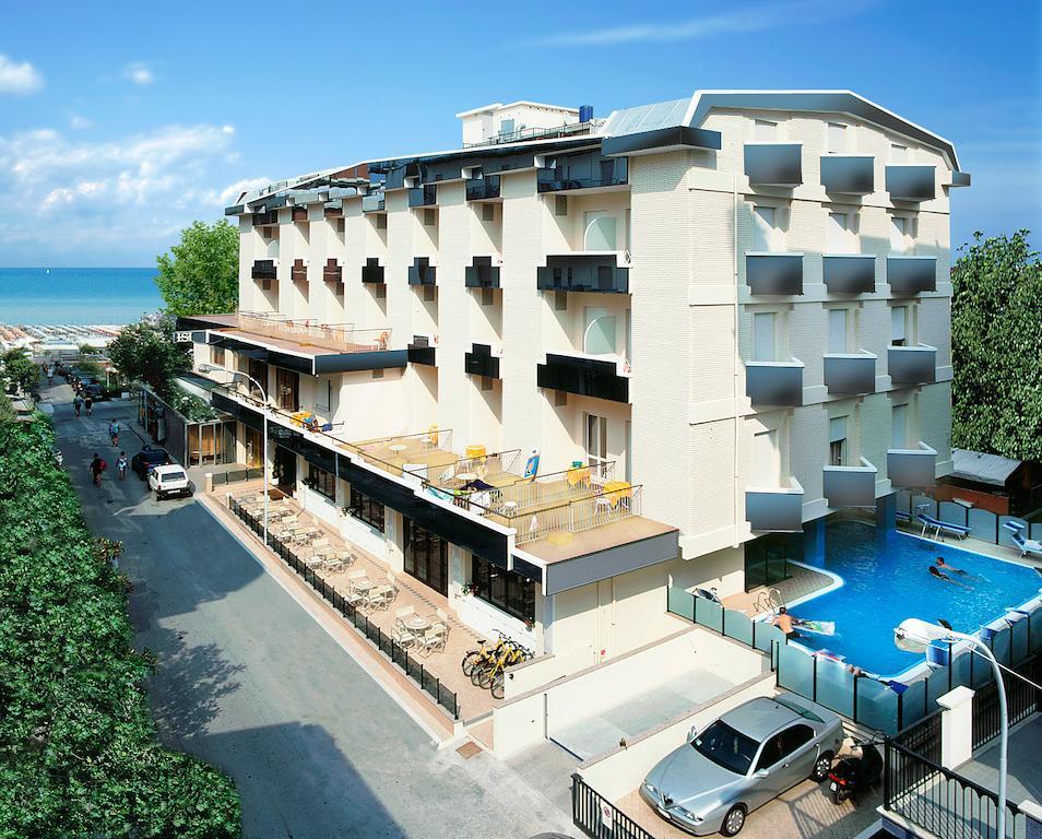 Handy Sea Cattolica Extérieur photo