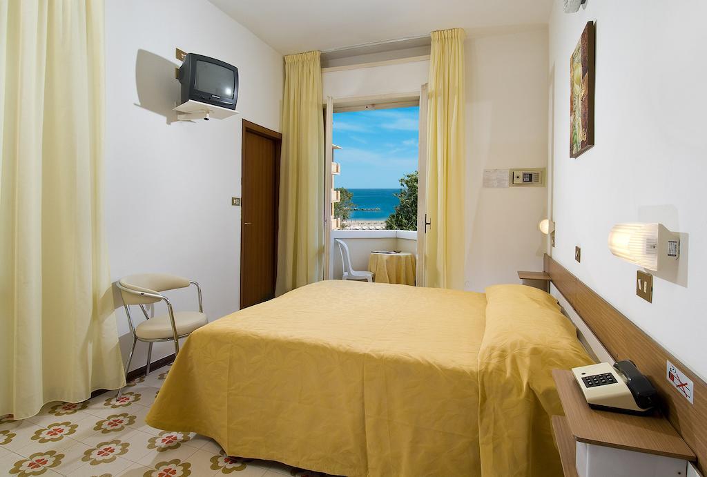 Handy Sea Cattolica Chambre photo